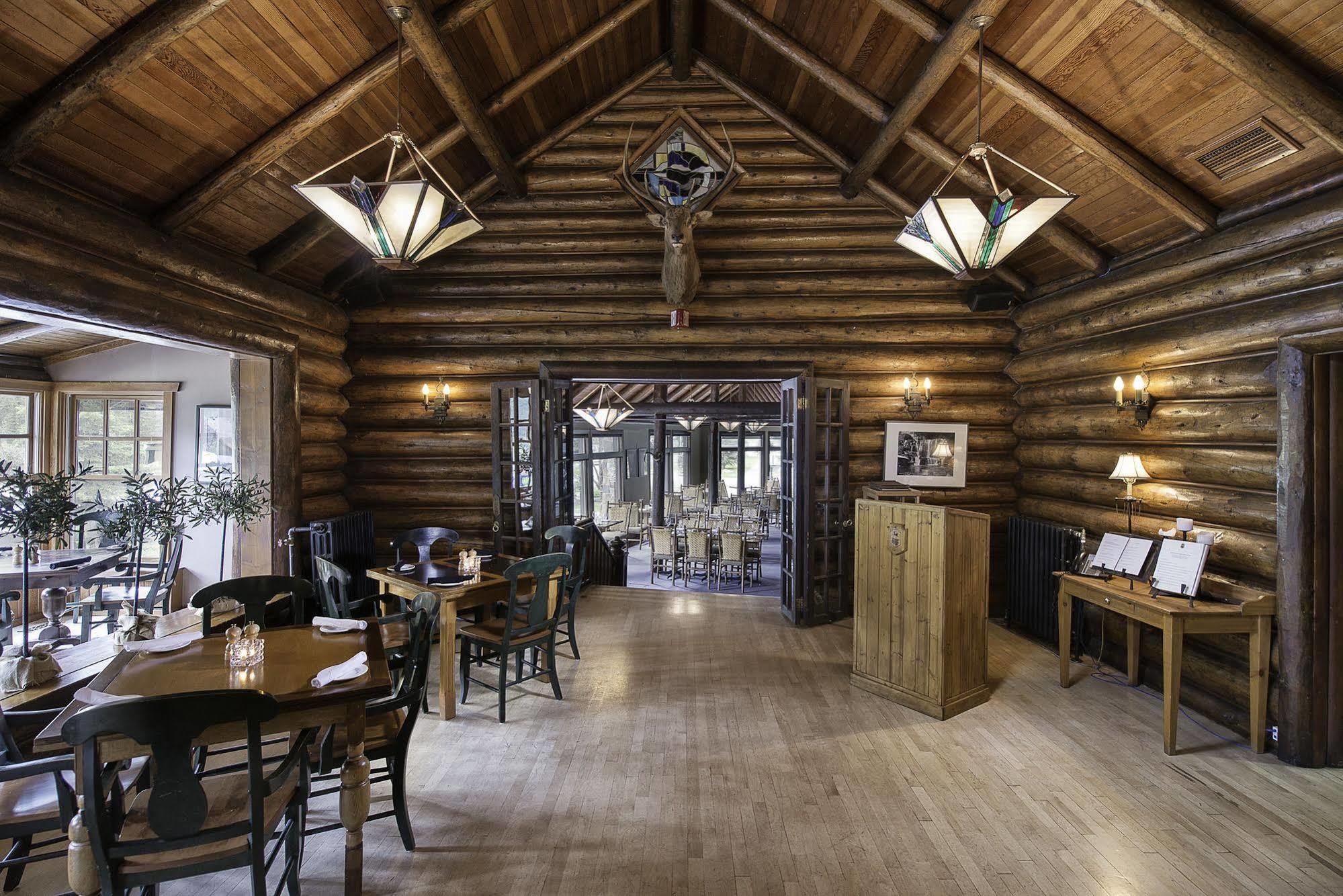 Deer Lodge Lake Louise Dış mekan fotoğraf